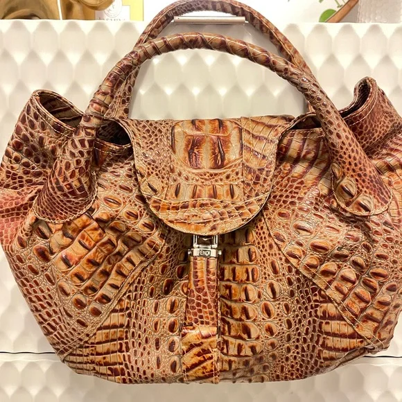 Fendi crocodile spy bag 2025